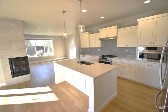 Building Photo - 3241 W Ladle Rapids St