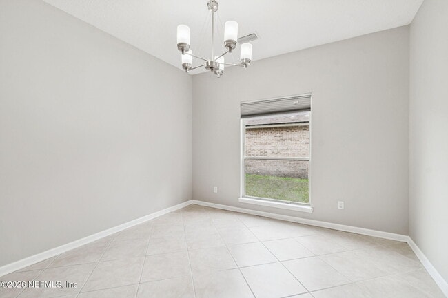 Building Photo - 649 W Johns Crk Pkwy