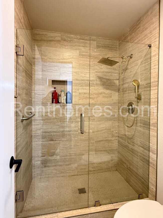 Building Photo - 11872 Bernardo Terrace