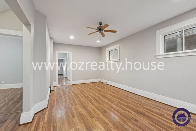 Building Photo - 740 Parker Ave