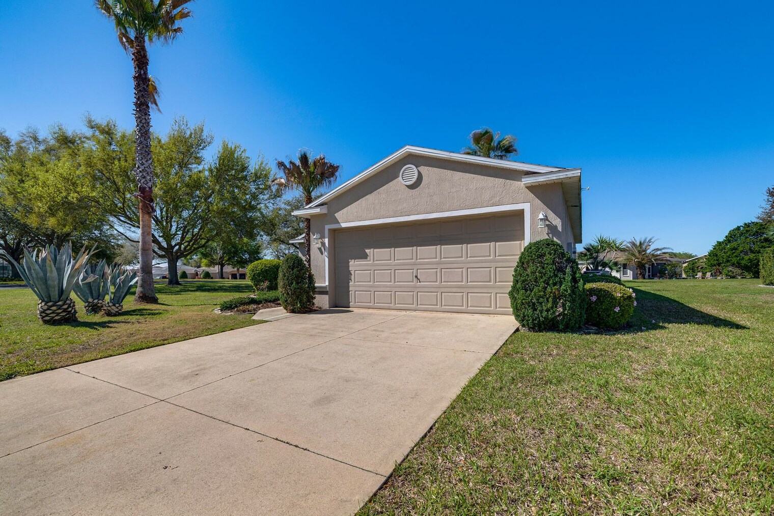 Building Photo - 15870 SW 16th Avenue Rd
