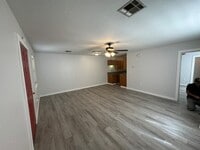 Building Photo - 721 N Vinita Ave