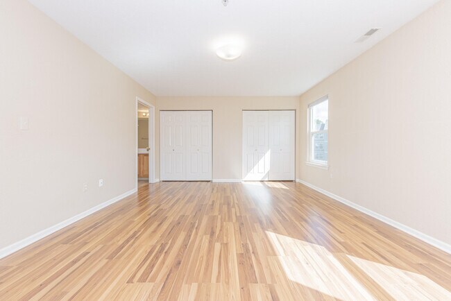 Building Photo - 1324 Heatherwood Ln