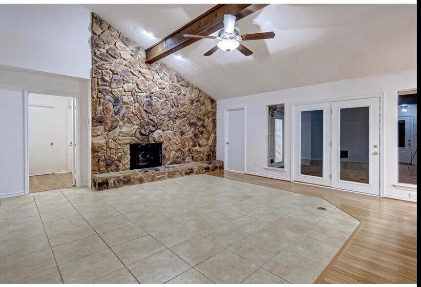 Beautiful Rock Accent Wall - 84 Woodhaven Wood Dr