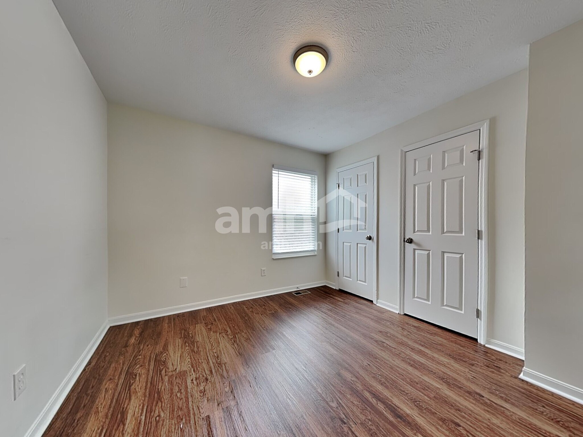 Building Photo - 6645 Water Lily Ln