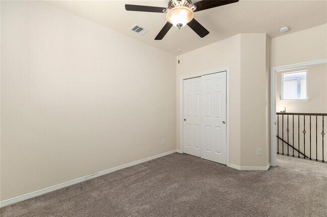 Building Photo - 1511 Peyton Oaks Pl