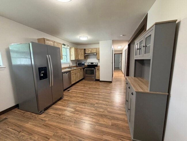 Building Photo - 3BR Rental in Quiet Fort Oglethorpe Neighborhood – Minutes from Battlefield Parkway & Chickamauga...