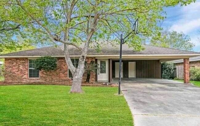 Primary Photo - 403 Yvette Marie Dr