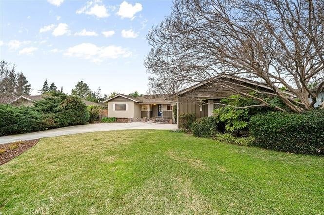 Building Photo - 549 California Dr