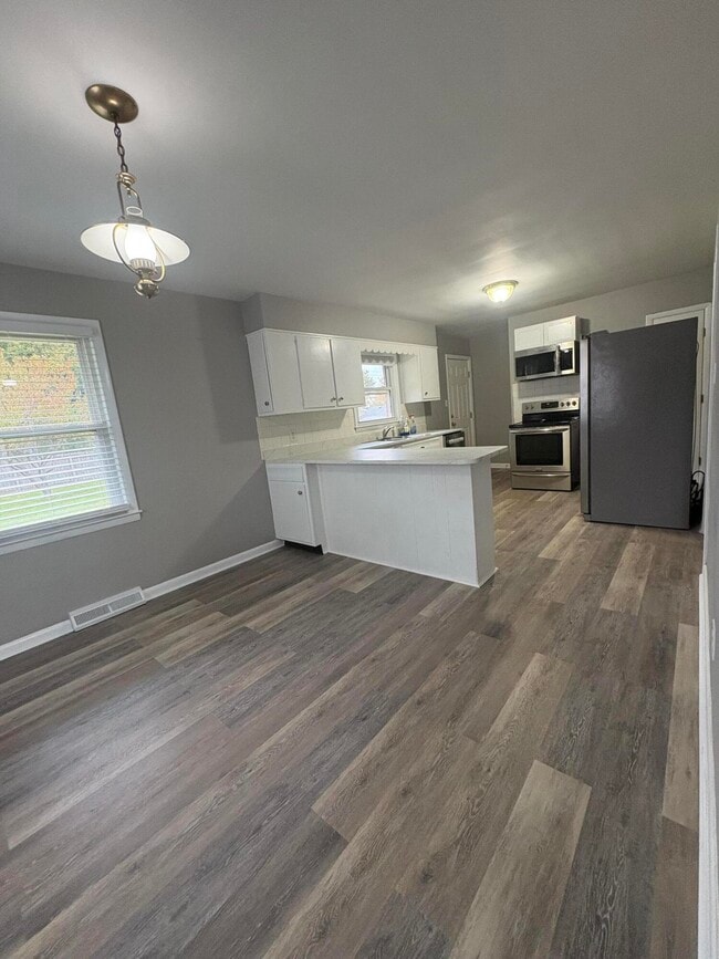 Building Photo - 1117 Meridian Dr