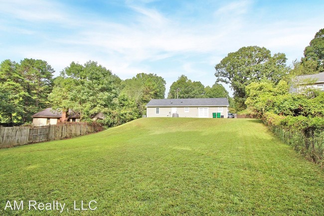 Building Photo - 3 br, 2 bath House - 6201 Thermal Rd