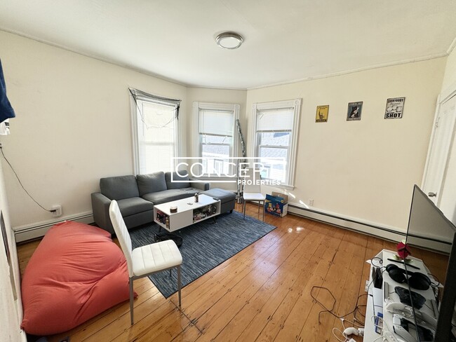 Primary Photo - 1A Folsom Ave. Unit 3B