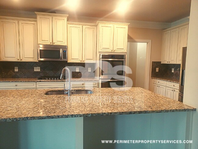 Building Photo - Dream house!! Come see it today!!