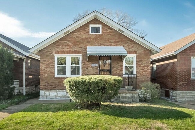 Primary Photo - 5336 Chippewa St