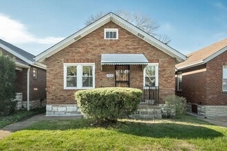 Building Photo - 5336 Chippewa St