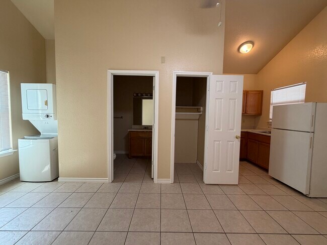 Building Photo - Log Cabin Plaza