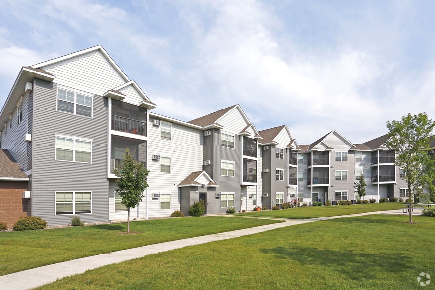 Primary Photo - Cypress Court