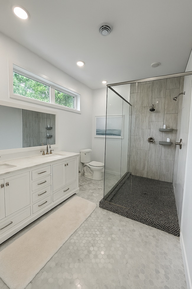 Building Photo - Rare Minnehaha Parkway rental under 5k! Be...