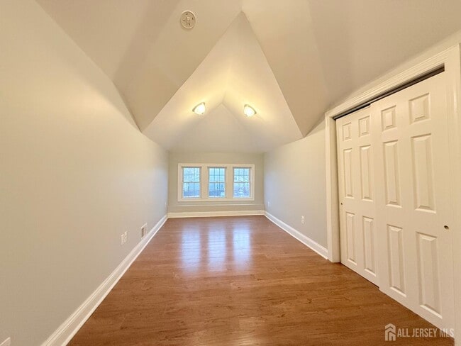 Building Photo - 664 Amboy Ave