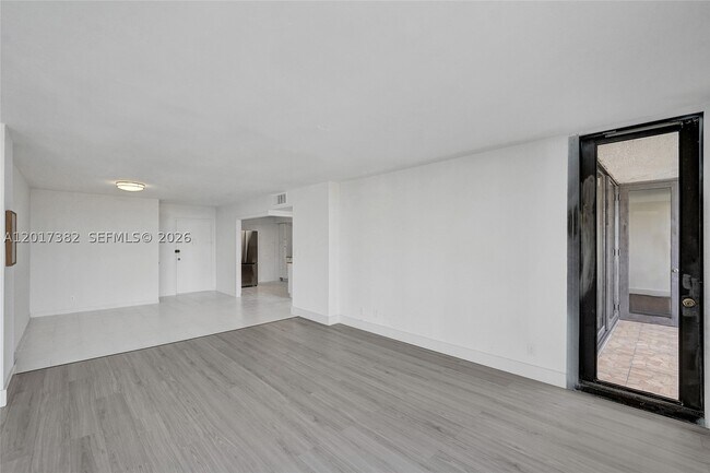 Building Photo - 1600 S Ocean Dr