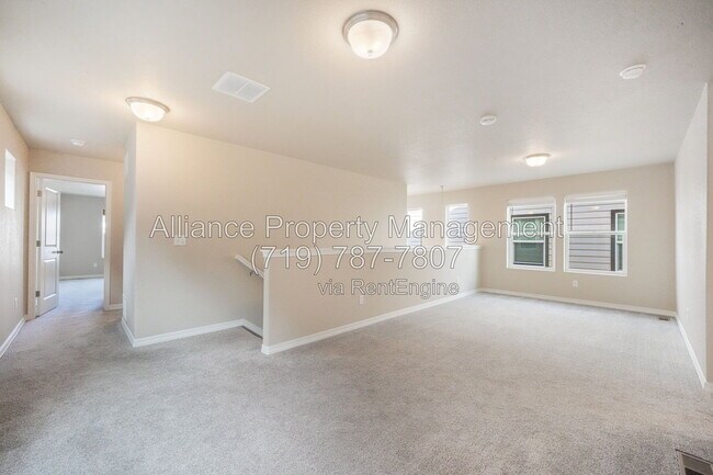Building Photo - 7851 Lathrop Vw