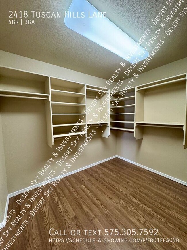 Building Photo - 2418 Tuscan Hills Ln