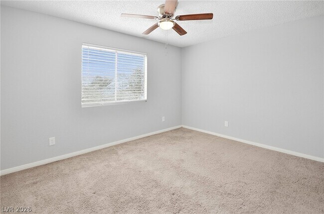 Building Photo - 220 Mission Catalina Ln