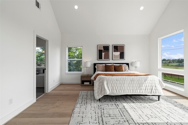 Building Photo - 4110 Cortlandt St