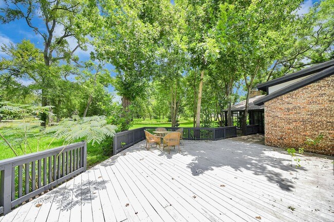 Building Photo - 4126 Pecan Bend Dr