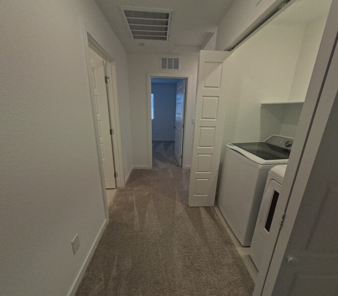 Building Photo - 10772 Blake Gardens Ct