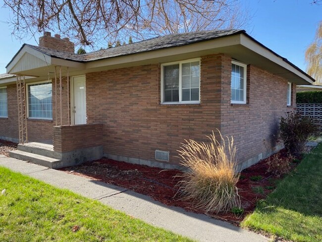 Building Photo - Cozy 2 Bedroom Duplex in Ephrata