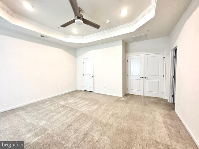 Building Photo - 5312 N Center Dr