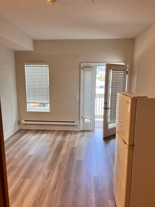 Building Photo - 1600 Soquel Ave