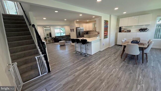 Building Photo - 1212 Parrish Dr