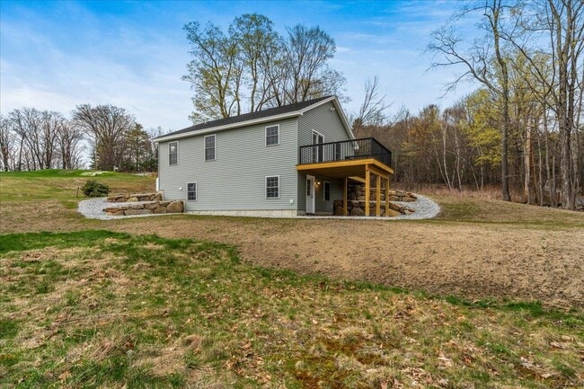 Building Photo - 237 Maplewold Rd