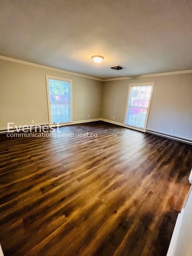 Building Photo - 4 Bed, 3 Bath Home with Fenced Yard / Pet-Friendly / Coming Soon!