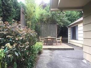 Building Photo - 2 bedroom in Seattle WA 98125