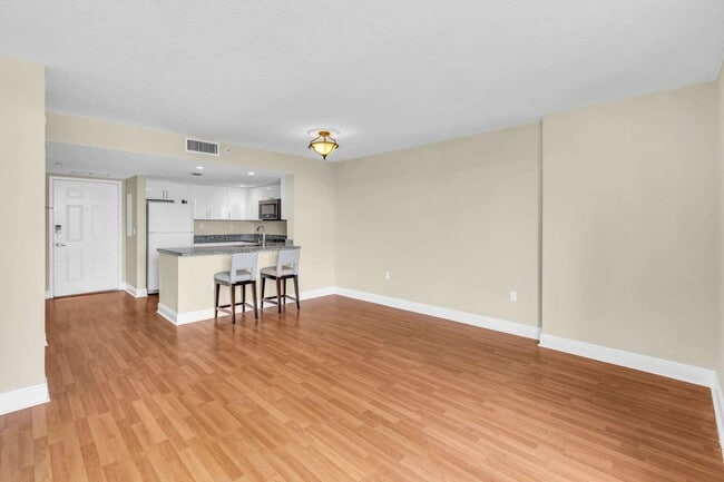 Building Photo - 3000 Coral Wy