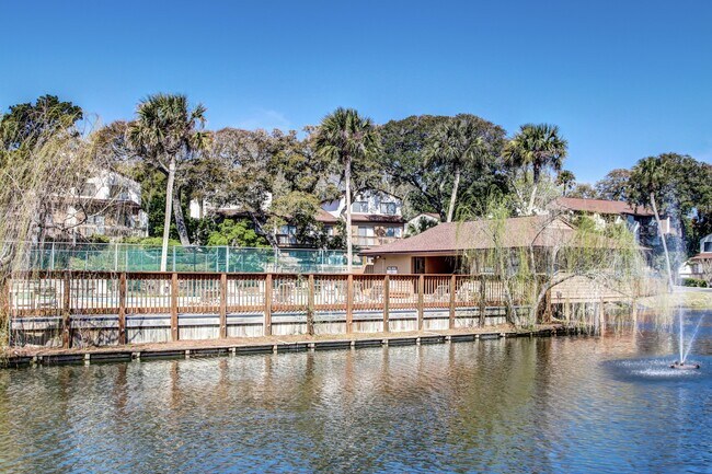 Building Photo - 2743 Forest Ridge Dr