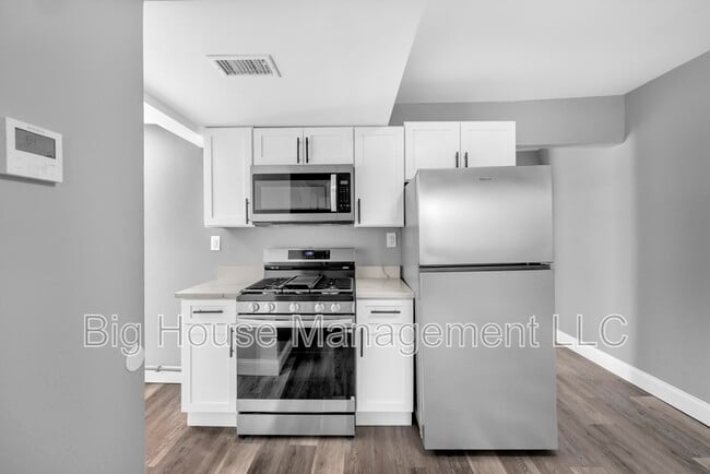 Building Photo - 1725 Hollins St