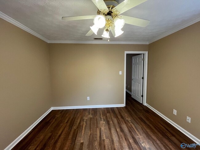 Building Photo - 2412 Harpeth Pl SW