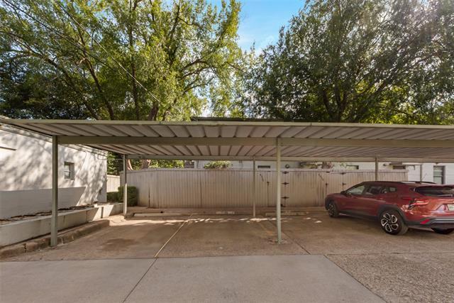 Building Photo - 4930 N Hall St