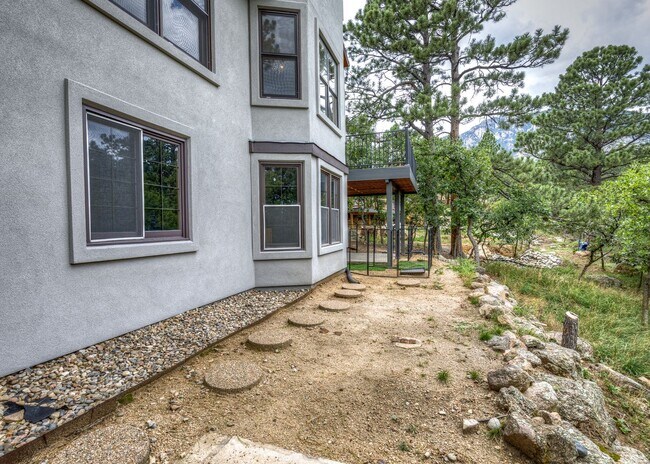 Building Photo - 70 Beckwith Dr