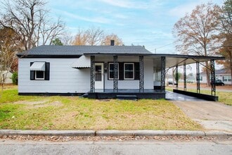 Building Photo - 402 Collier St