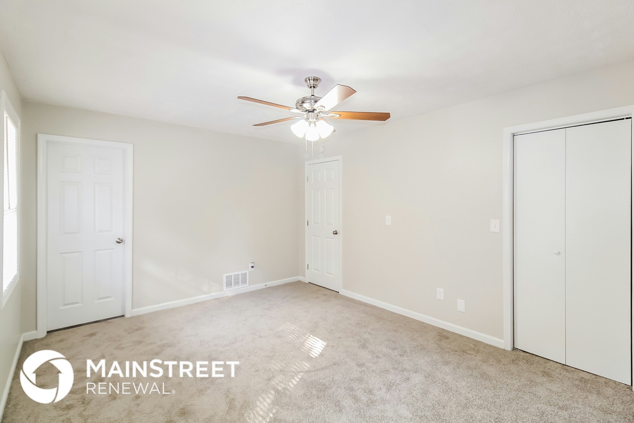 Building Photo - 2210 Davis Oaks Ct