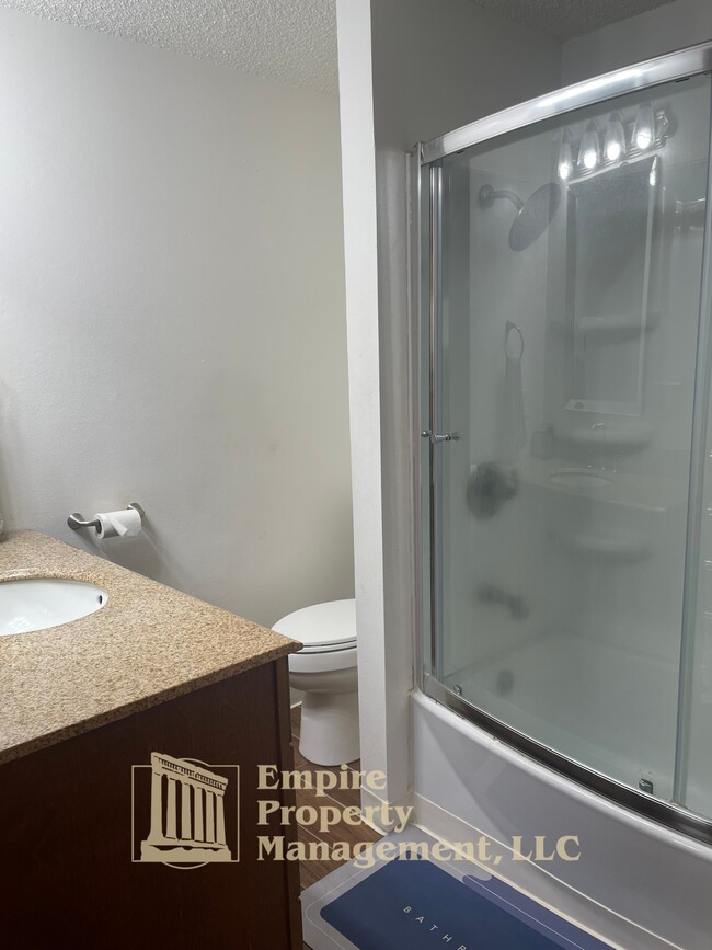 Building Photo - 88267 Richmond St