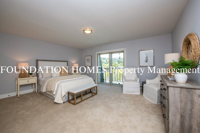 Building Photo - 6 Greenwood Cove Dr