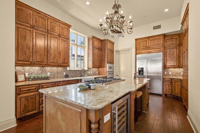 Building Photo - 13240 Villa Montana Way