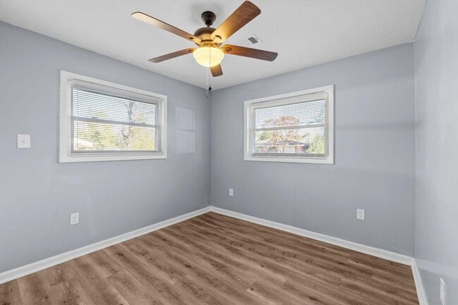 Building Photo - 1413 Springview Dr