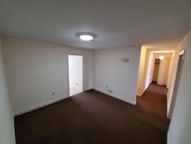 Building Photo - 34 S Hanover St